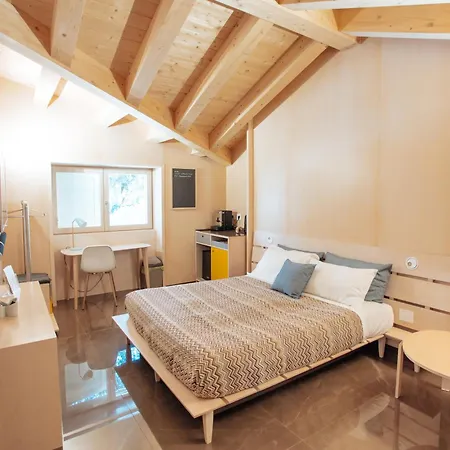 La Presentosa Sul Bed & Breakfast Villalago